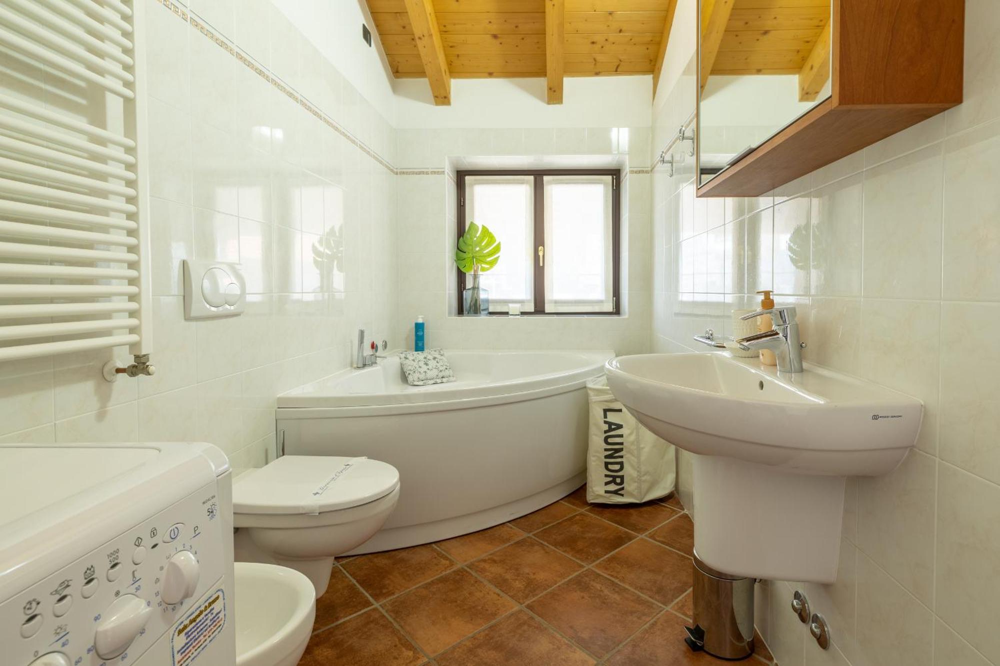 Apartment Tamara Suite - Menaggio Kültér fotó